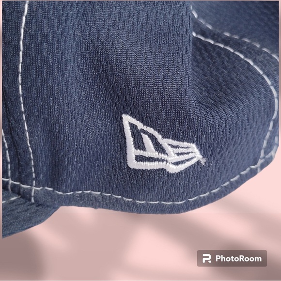 Dallas Cowboys Emboidered Cap - Picture 4 of 5